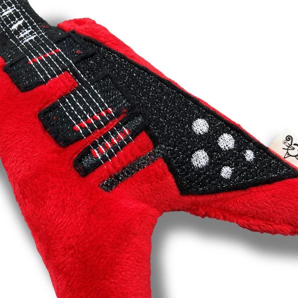 Guitar_red_xtrazoom.wht_
